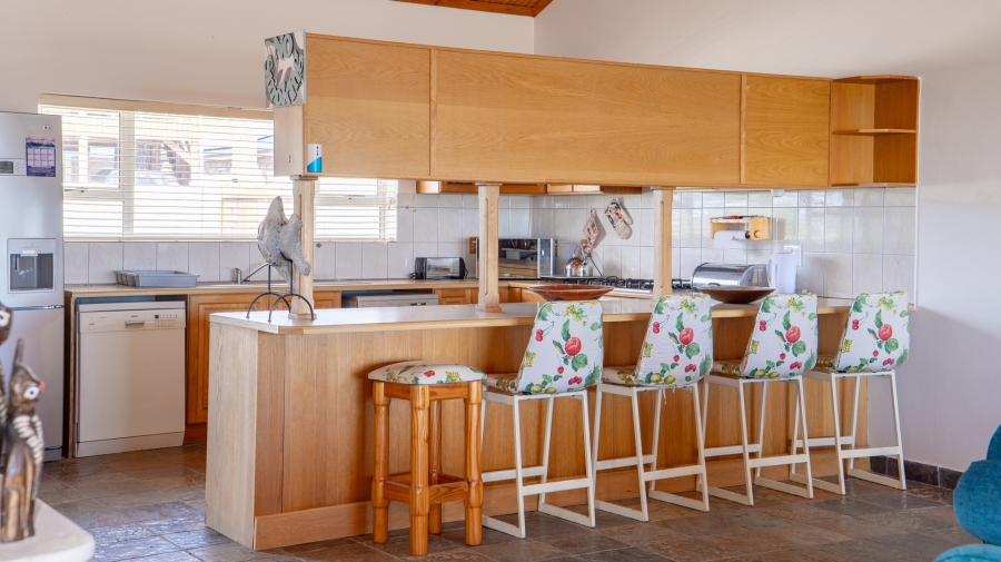 5 Bedroom Property for Sale in Suiderstrand Western Cape